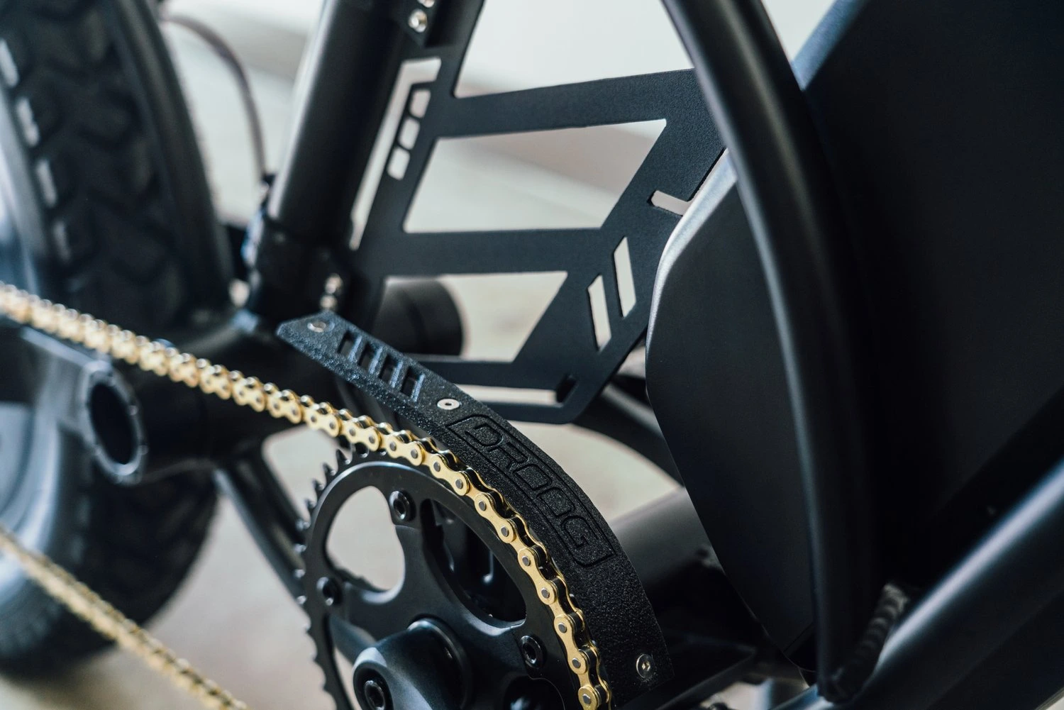 Droog X Volcon Brat Road Ebike Gold Chain