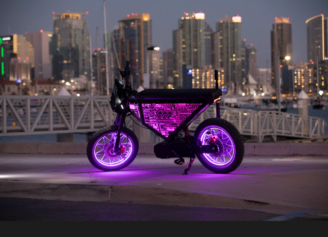 Xion Motors Cyber X Lightning Ebike Throttle City