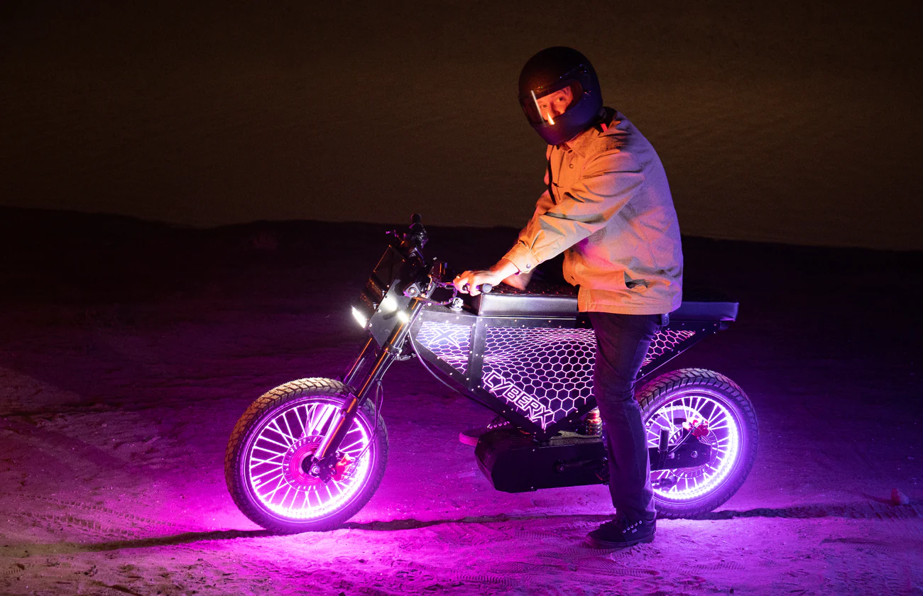 Xion Motors Cyber X Lightning Ebike Throttle Rider