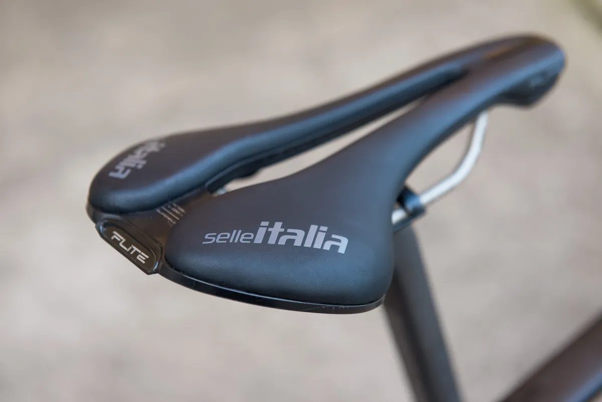 Cervelo R5 Force Etap Axs Road Bike Prologo Scratch M5 Saddle