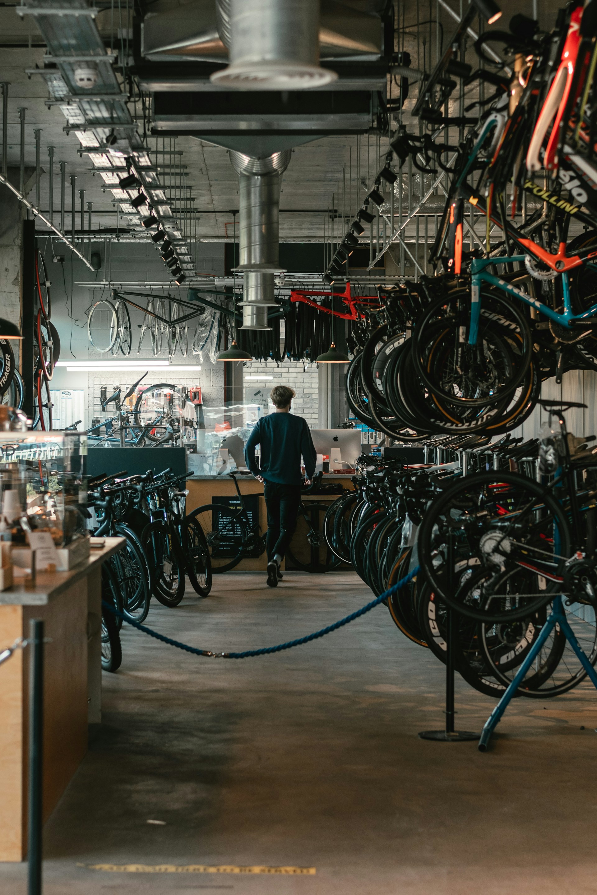 Comparison of online vs local bike shop e-bike purchasing